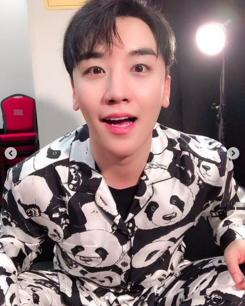 勝利只認海外賭博罪證。(圖/翻攝自seungriseyo IG)