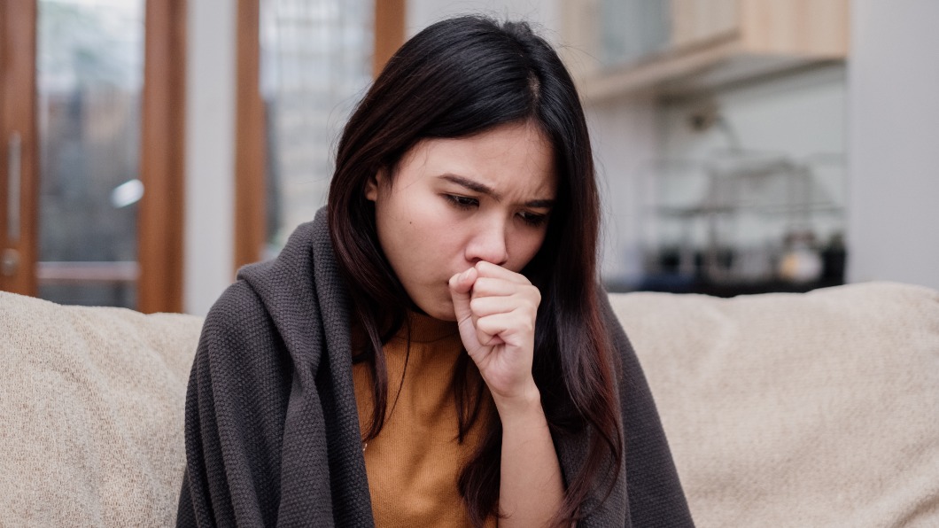 如感染類鼻疽可能會引發咳嗽等其他症狀。(示意圖/shutterstock達志影像)