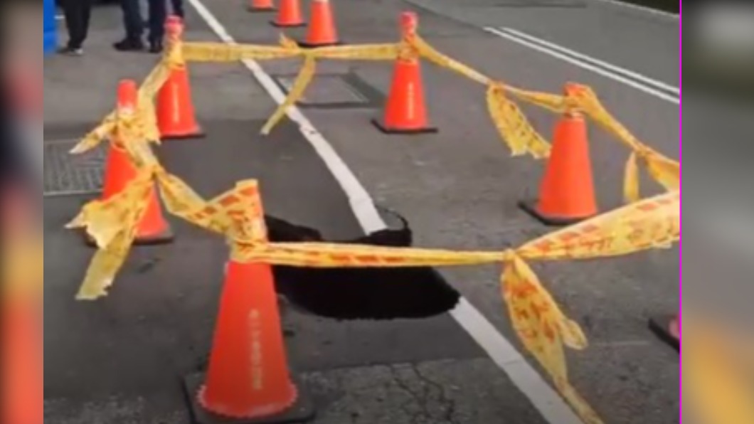 警方現將周邊道路進行管制。(圖/翻攝自臉書社團台中南區東區大小事)