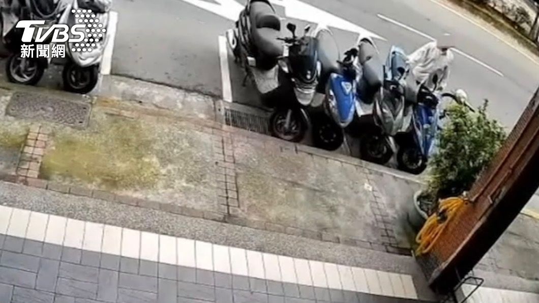 高男於興隆路上隨機犯案。(圖/TVBS)