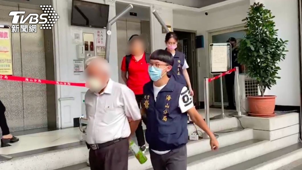 房仲業者遭警方逮補。(圖/TVBS)