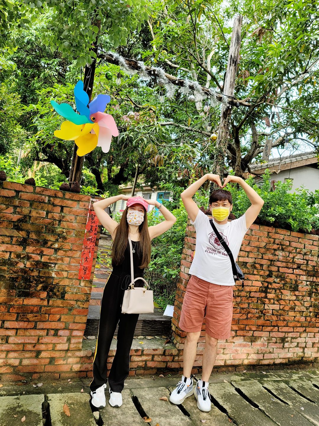 曾雅蘭說上節目只是在聊夫妻間的甜蜜、聊兩人私下最真實的一面。（圖／翻攝自曾雅蘭臉書）
