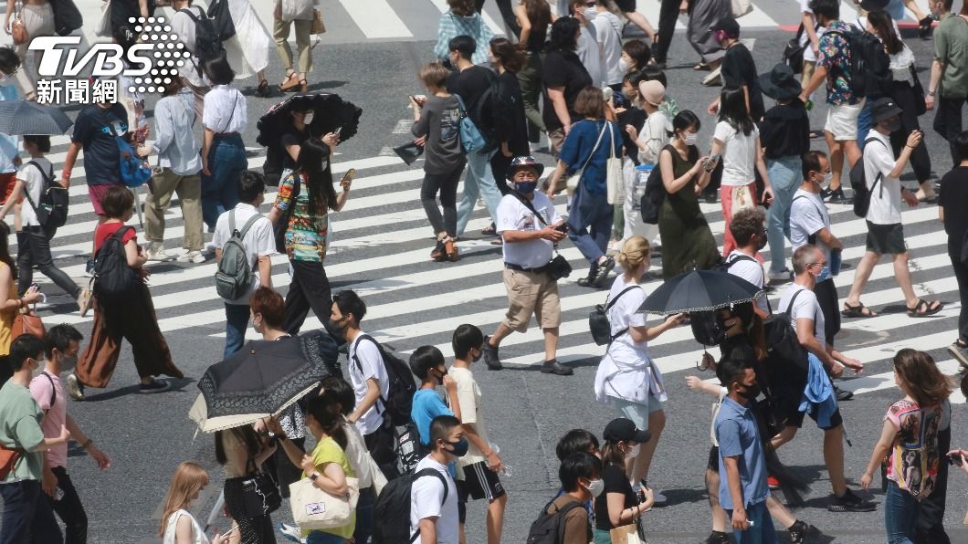 日本群聚感染累計超過一萬件。(圖/達志影像美聯社)