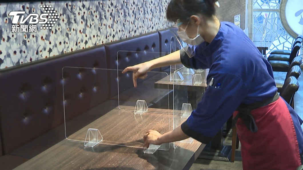陳時中表示是否加嚴防疫措施是餐廳的自主權。(圖/TVBS)