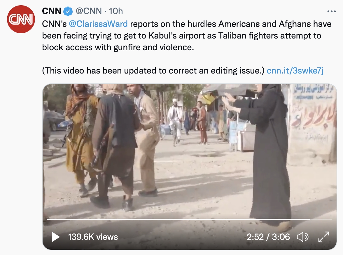 現場氣氛一度緊張。(圖/翻攝自《CNN》推特)