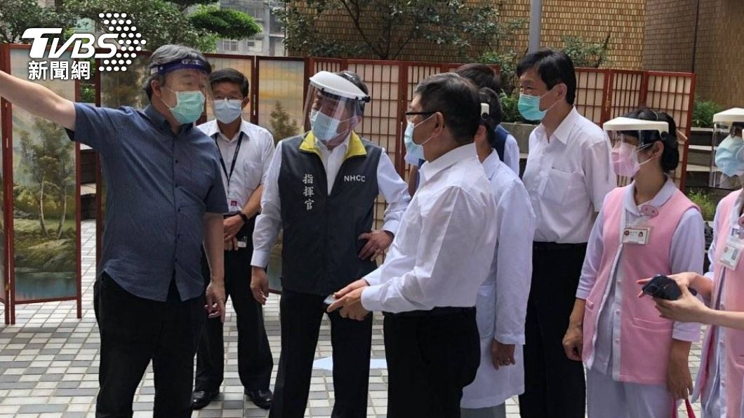 陳時中和王必勝到台電視察北市不知情。(圖/台電公司提供)