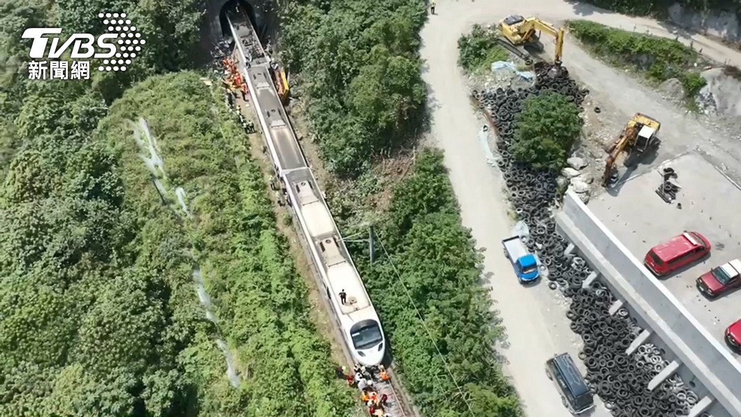 台鐵今(20)日表示,已和26名家屬共同具名,向李義祥、監造的聯合大地提告。(圖/TVBS資料畫面)