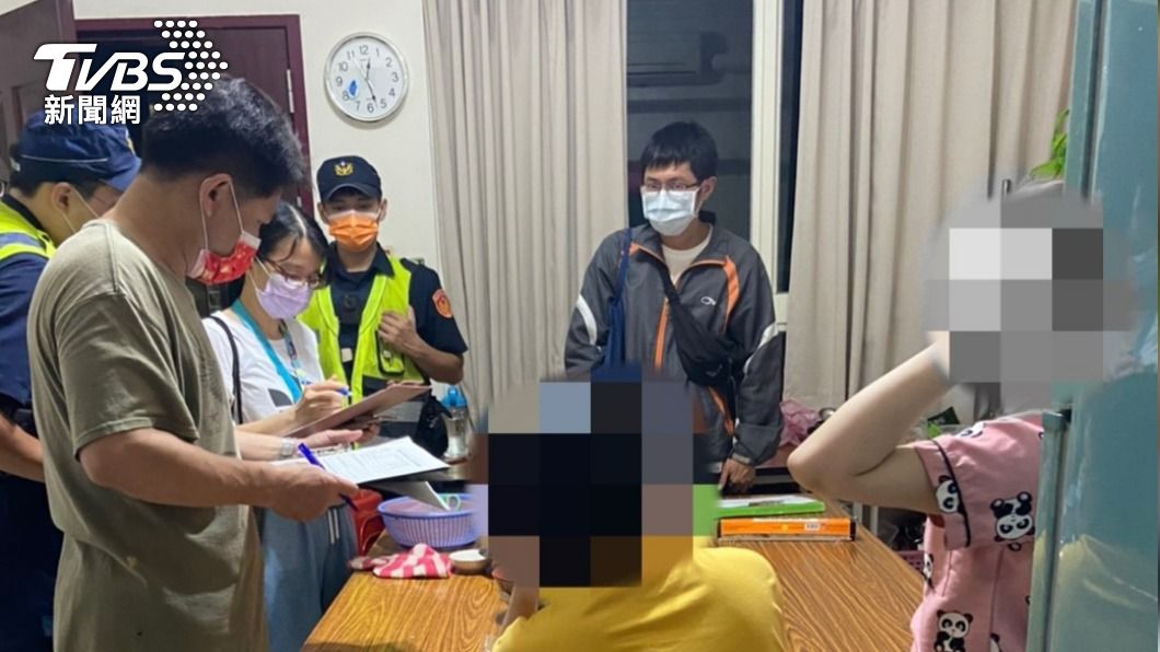走私肉品擴大追!基隆警意外查扣2顆月餅