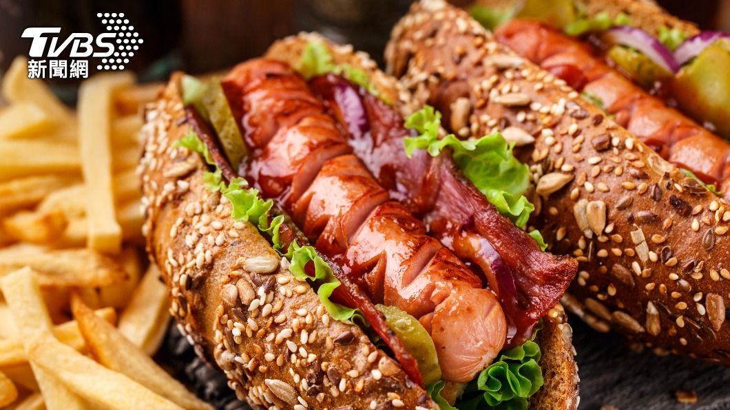 每吃一隻熱狗短命36分鐘？美研究：這食物延年益壽
