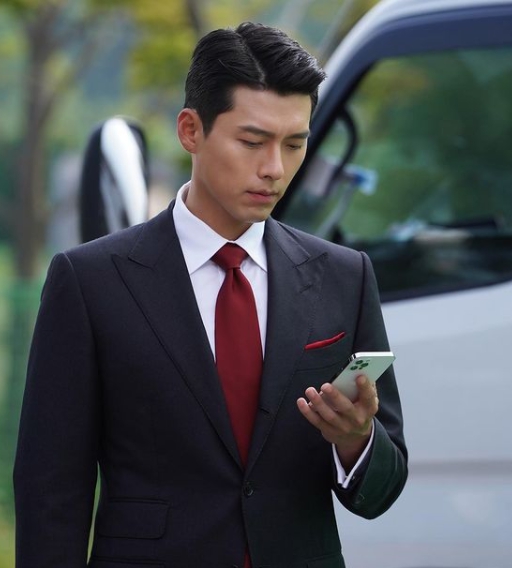 玄彬替代言通訊軟體拍攝新廣告。(圖/翻攝自vast.ent IG)