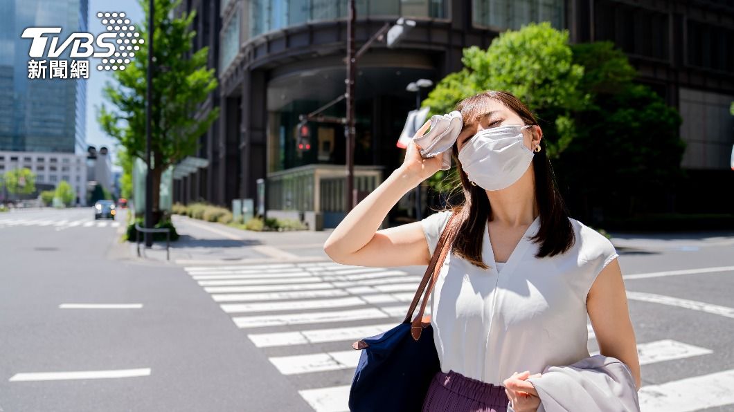 夏季已進入尾聲，但仍相當炎熱。（示意圖／shutterstock達志影像）