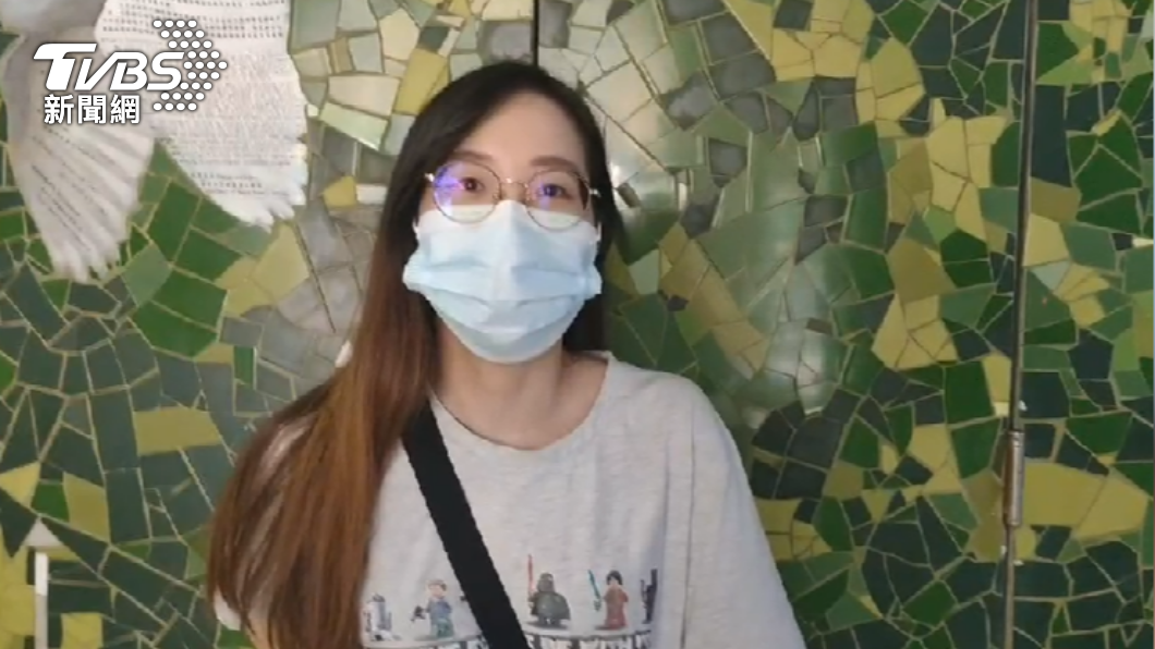 洪小姐說,受疫情影響找不到工作,五倍券對她來說,是一筆收入,還不錯。(圖/TVBS)