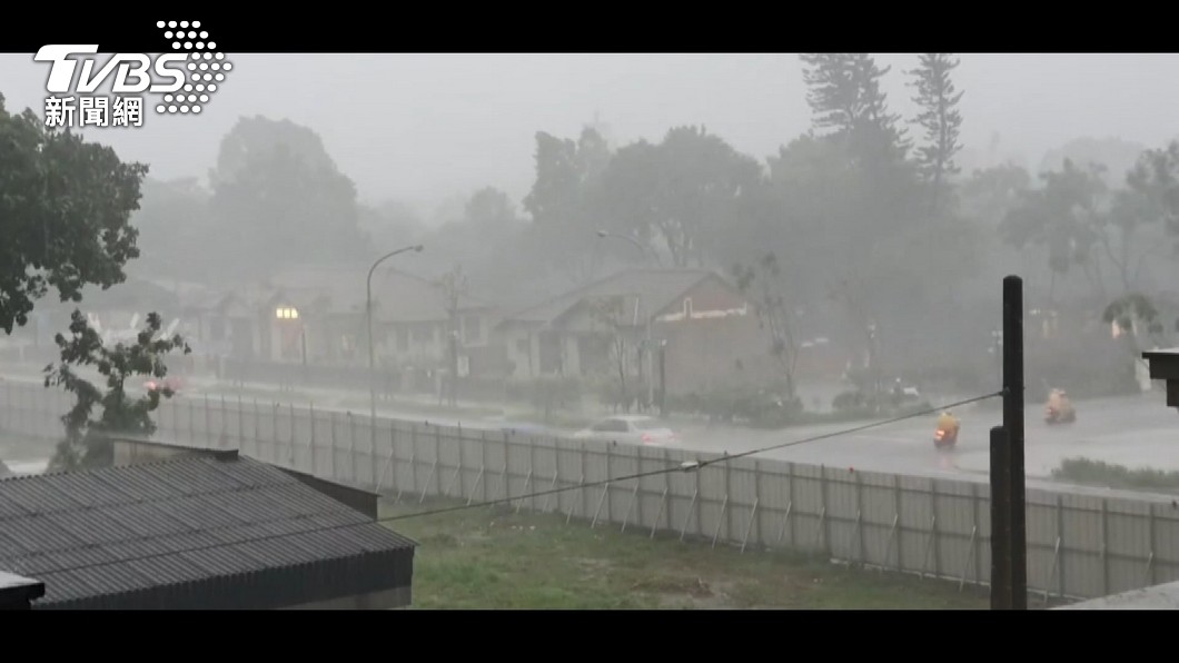 恐炸4天!中南部、山區下週二前防「午後劇烈雷雨」