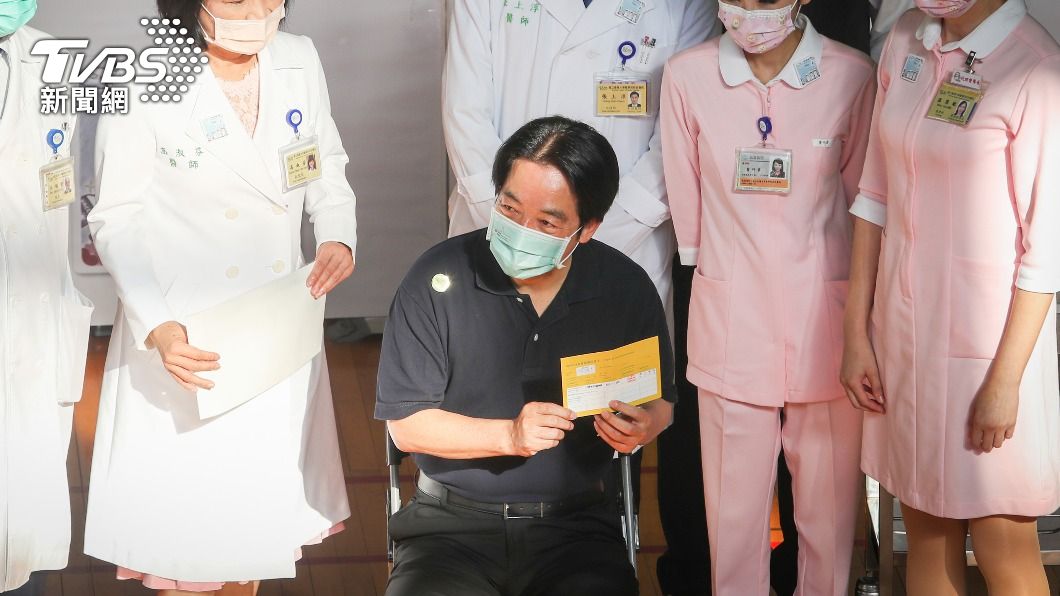 完成高端疫苗接種 賴清德:保護自己也保護家人