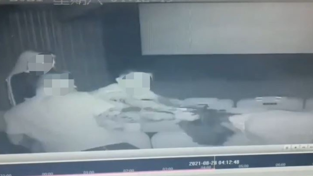 共袂聽！西門町電影院奧客　飲食脫罩不聽勸「群毆員工」