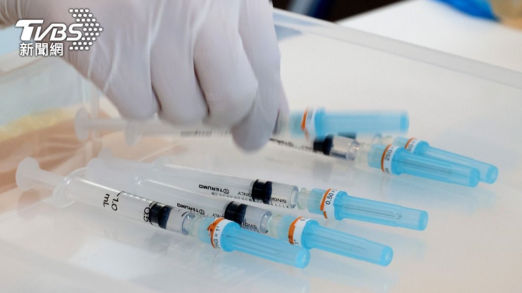 莫德納疫苗再發現異物 日本沖繩接種緊急喊卡