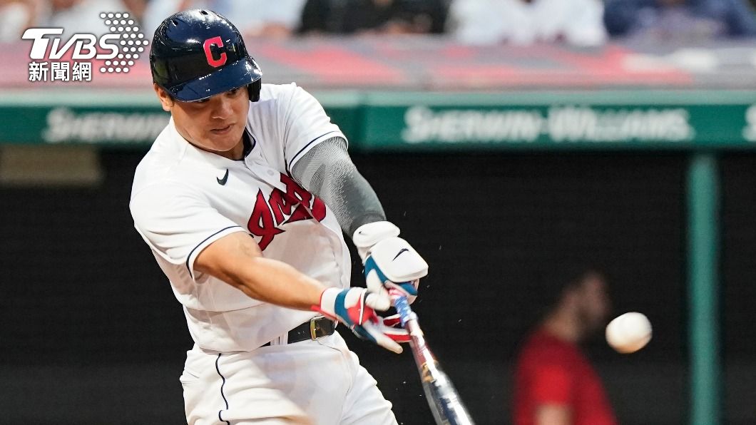 張育成代打敲回超前分 助印地安人逆轉勝紅襪