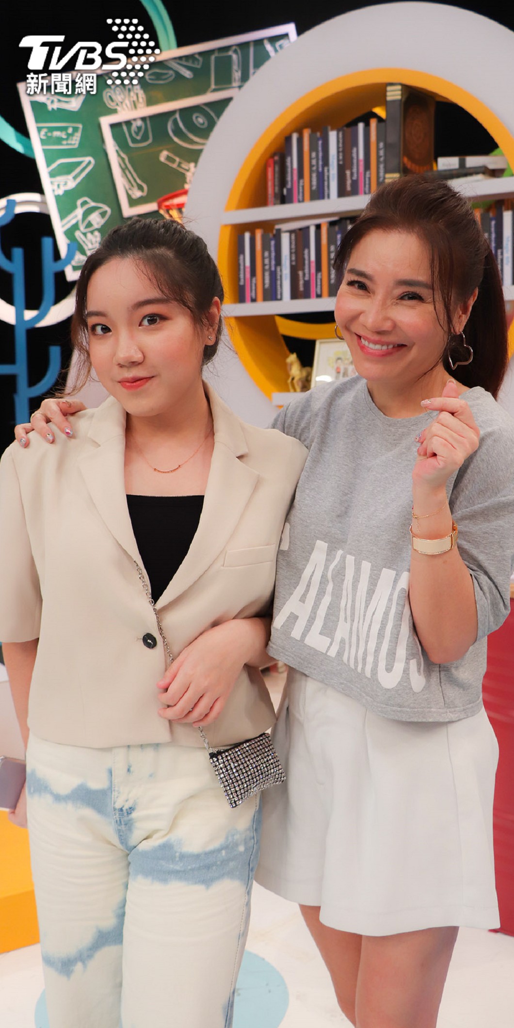 甄莉偏心行徑讓女兒不滿。（圖／中天提供）