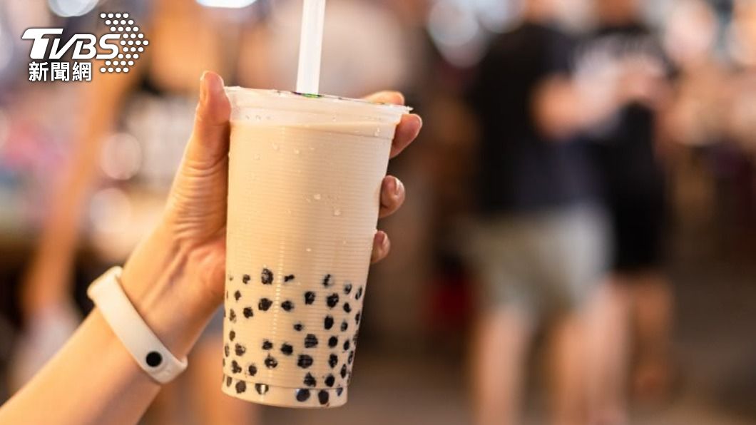 歐美販售珍珠奶茶店家,出現沒珍珠賣的情況。(示意圖/TVBS)