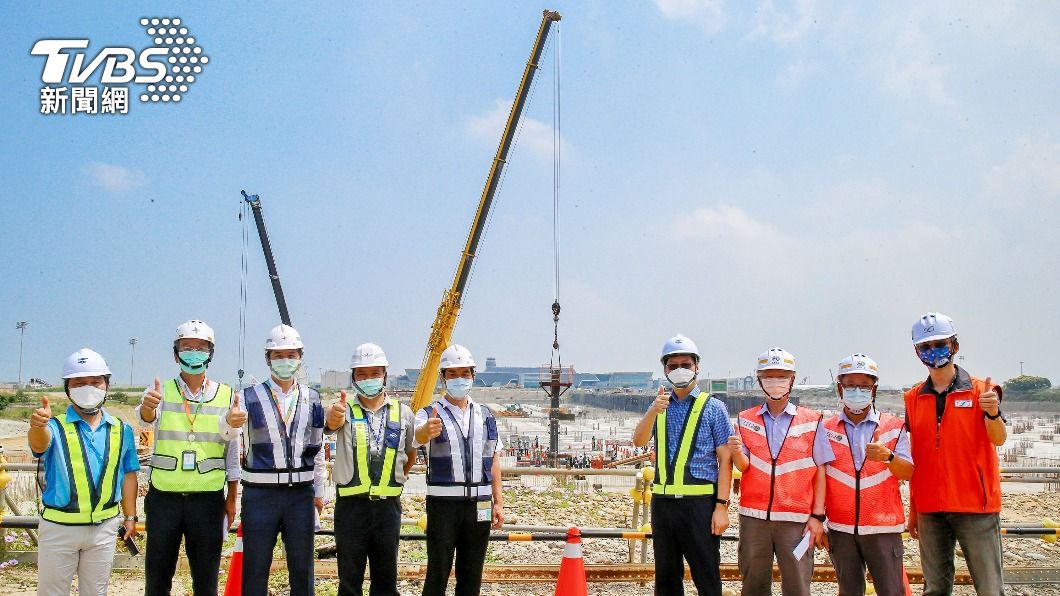 桃機三航廈首支鋼柱組立　2024年分階段完工營運