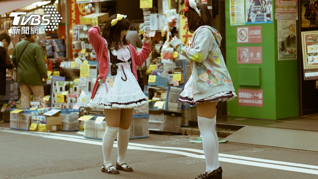 17歲少年沉迷女僕店　128萬出國留學費全花光