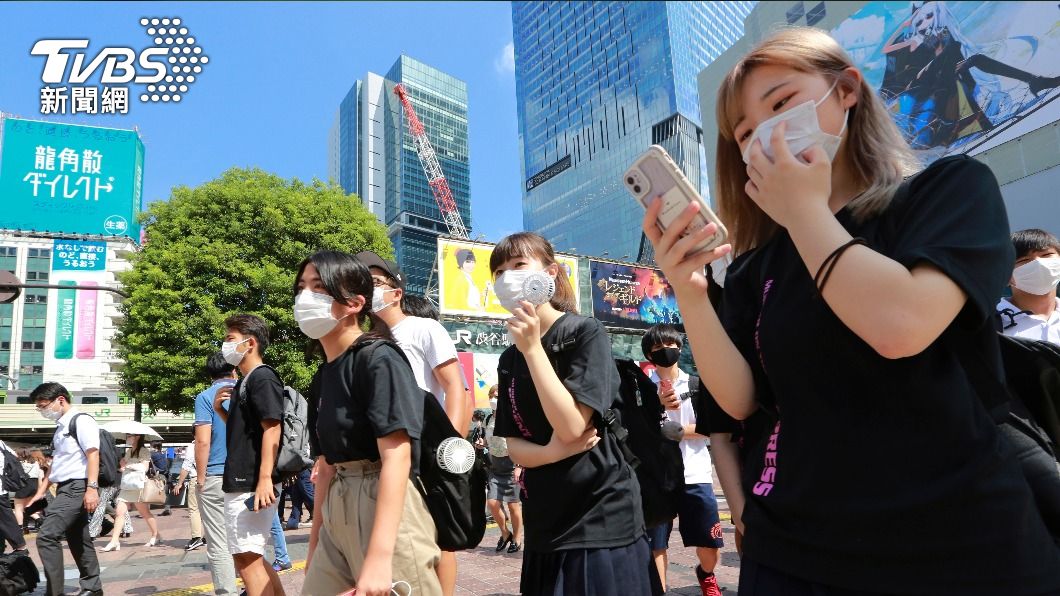 日本新冠疫情至今仍相當嚴峻。（示意圖／AP）