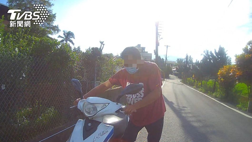 姊弟戀翻臉！男霸佔女友機車失聯　爆胎意外被逮