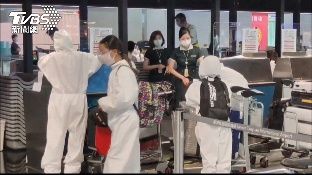 機師說謊偷跑中部爽玩!台中空姐「密切接觸」PCR出爐