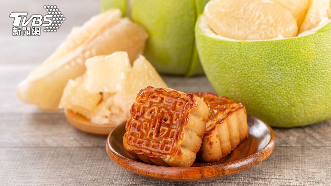 柚子熱量高，月餅也算是高糖高脂食物。（示意圖／shutterstock達志影像）
