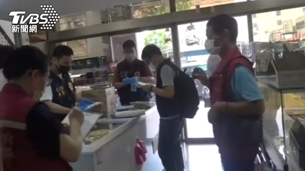 高雄警方針對越南走私肉品進行稽查。(圖/警方提供)