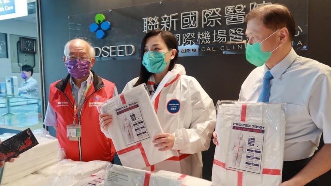 細胞簡訊滿天飛惹民怨！高虹安替郭董送物資到桃機也收到