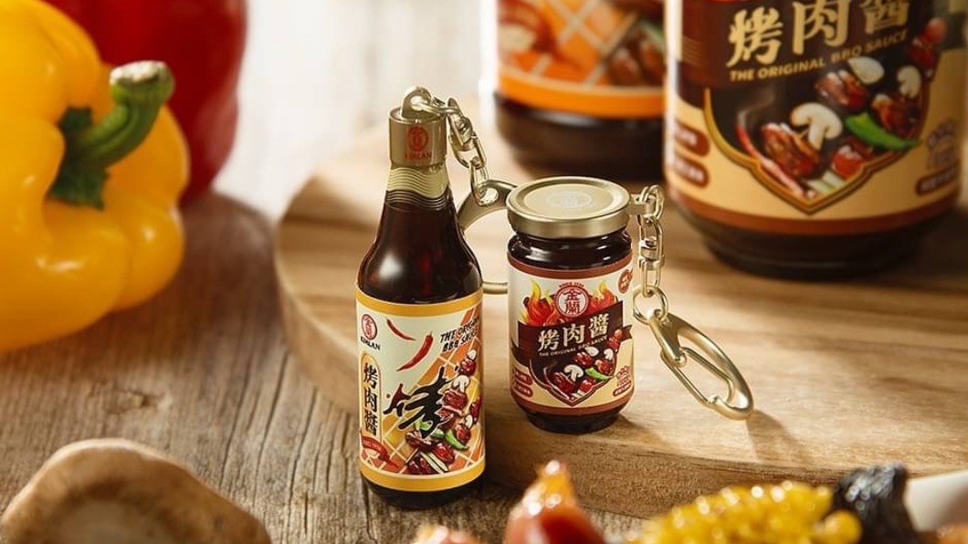 現今悠遊卡的款式越出越多，造型獨特，引爆搶購潮。（圖／悠遊卡公司提供）