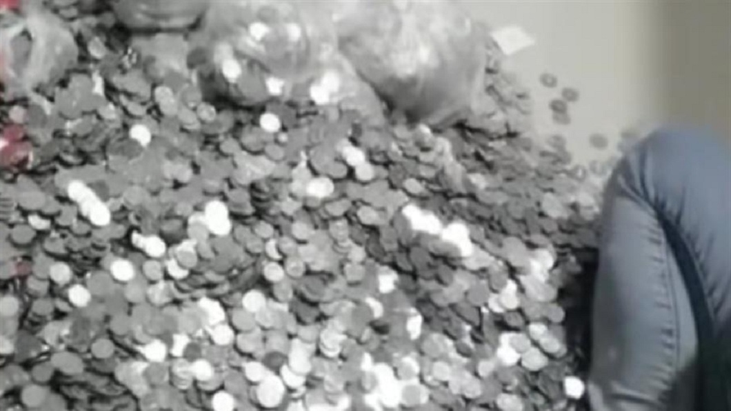 慣老闆拿1角硬幣支薪 員工數到半夜「少給一半」超火大