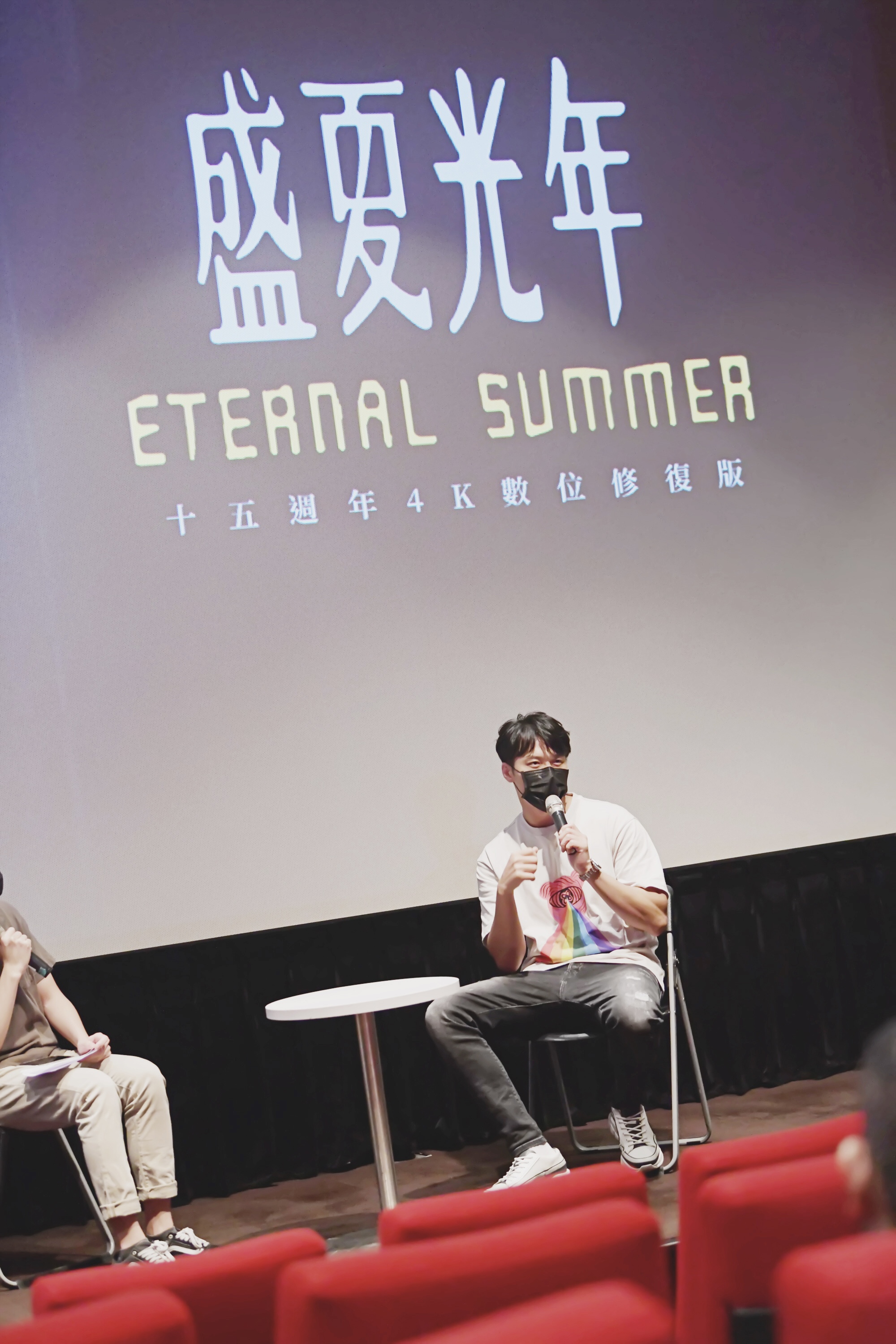 張睿家熱情回應影迷問題。(圖/前景娛樂提供)