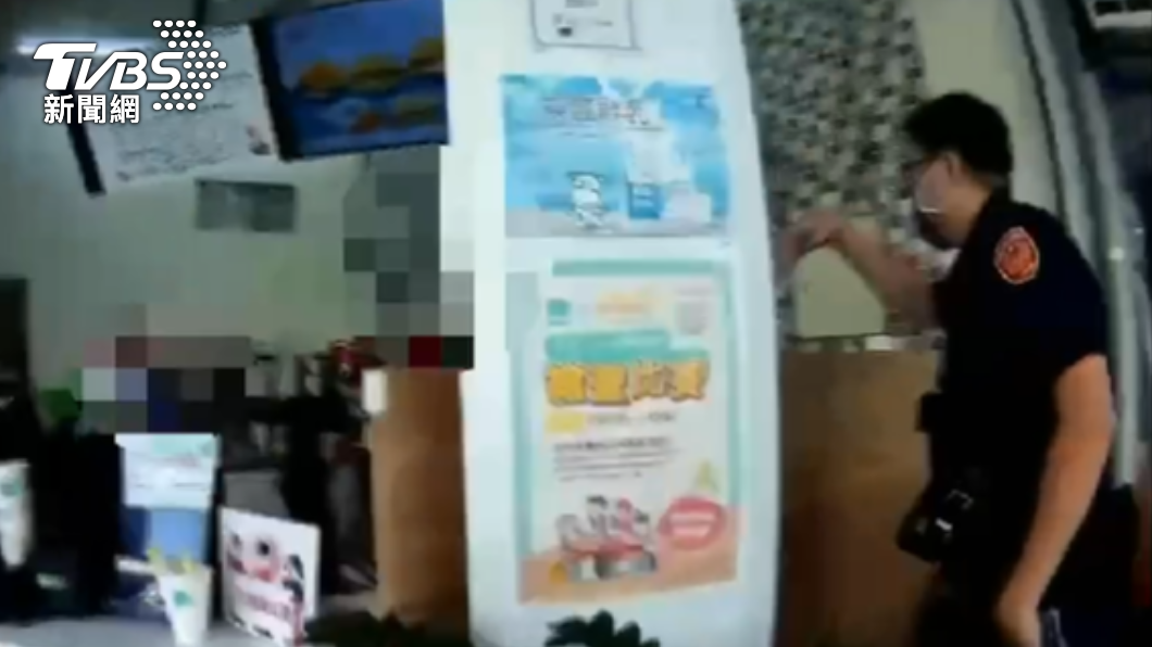 確認過眼神!他慌張煎蛋餅 警鷹眼揪通緝犯