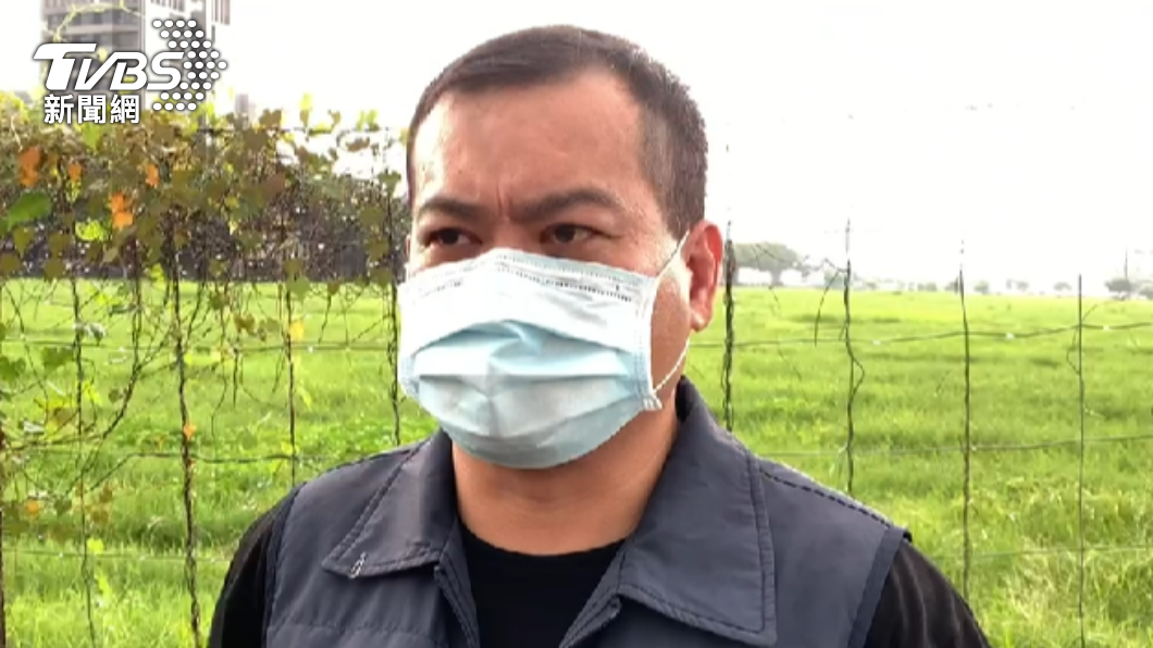 鳳山警分局偵查隊長郭譯隆說明案情。(圖/警方提供)