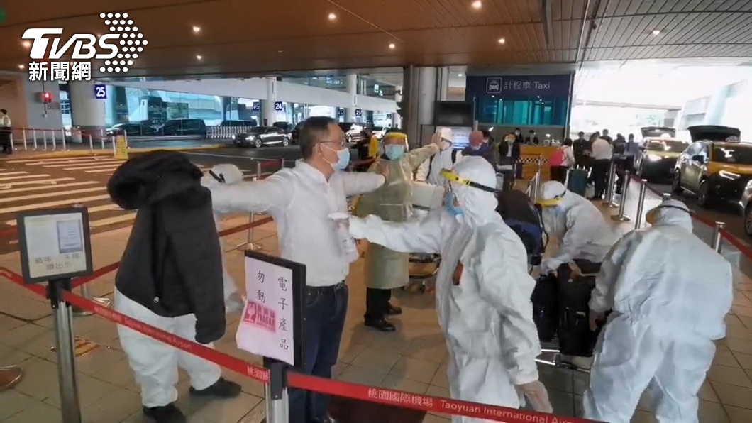 公路總局統計,截至昨日現有防疫專車數量,計程車、租賃小客車有705輛。(圖/TVBS資料畫面)