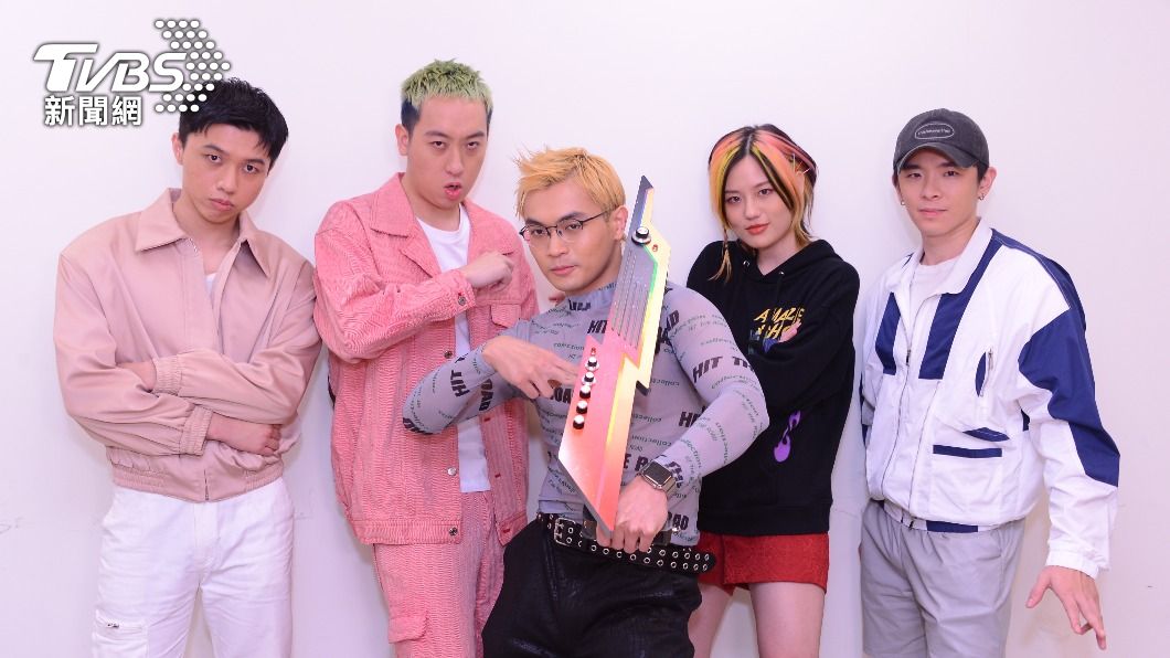 「美秀集團」冠佑、修齊、狗柏、婷文、鍾錡。(圖/TVBS)