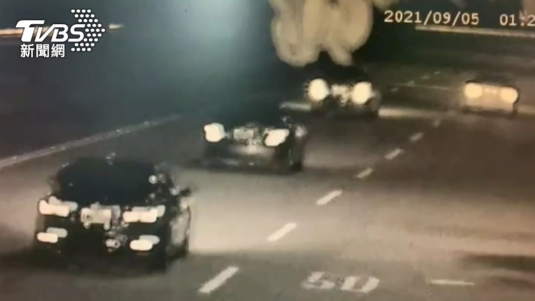 8惡煞開6車包圍被害人。（圖／TVBS）