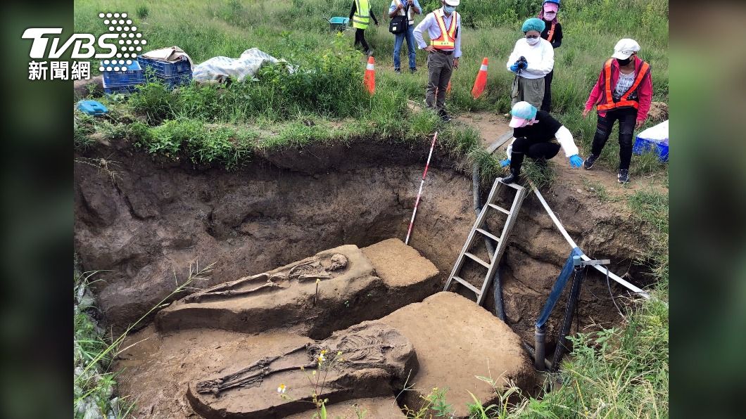 嘉義鐵路高架化2500年前遺骸出土 初判一對男女親屬