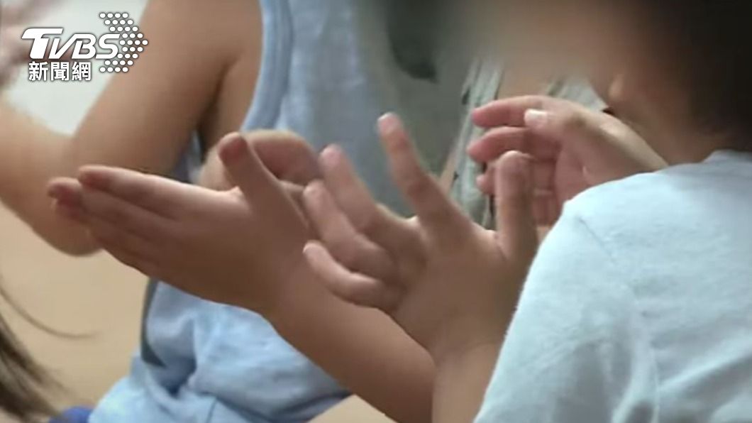 幼童染疫後傳染給家長。（非當事人／TVBS）