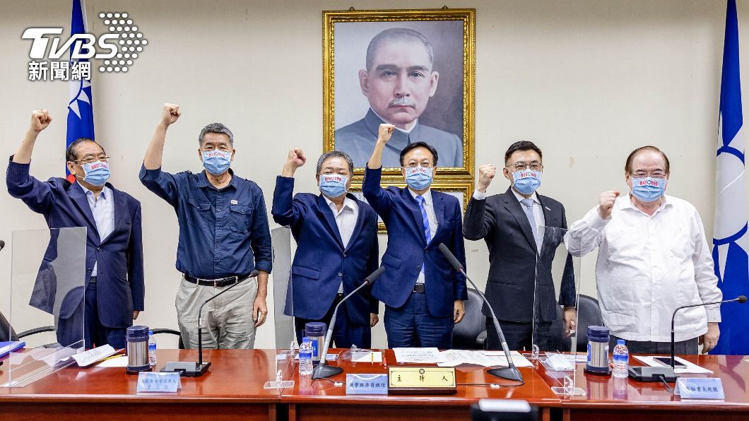 朱立倫中常會報告提前離席 江啟臣錯愕、張亞中批不尊重