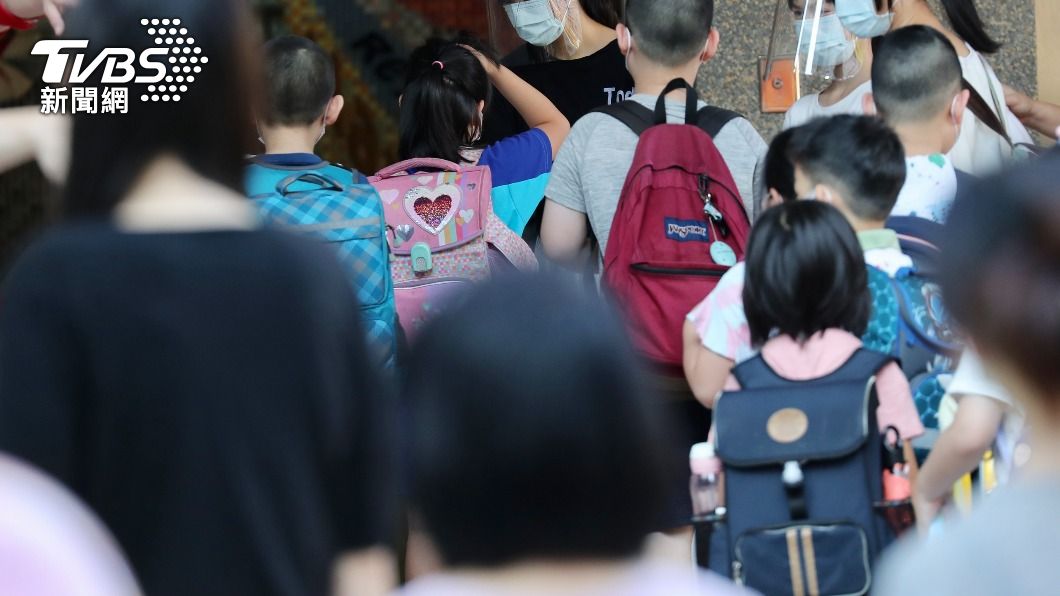 新北4399名學生請防疫假 比開學日暴增逾12倍