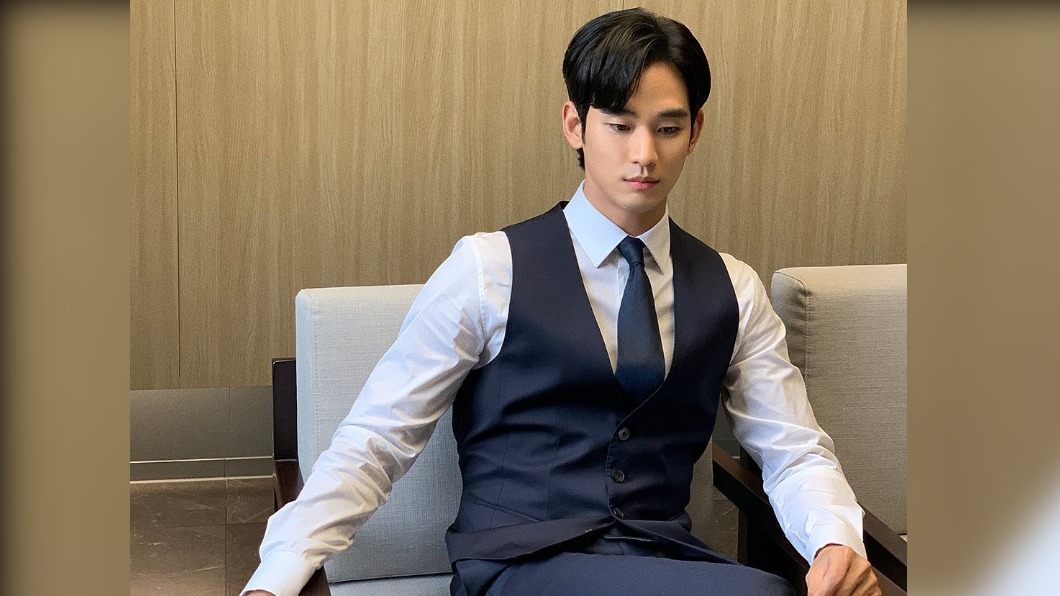 33歲的金秀賢穩坐亞洲韓劇男神寶座。(圖/翻攝自金秀賢IG)