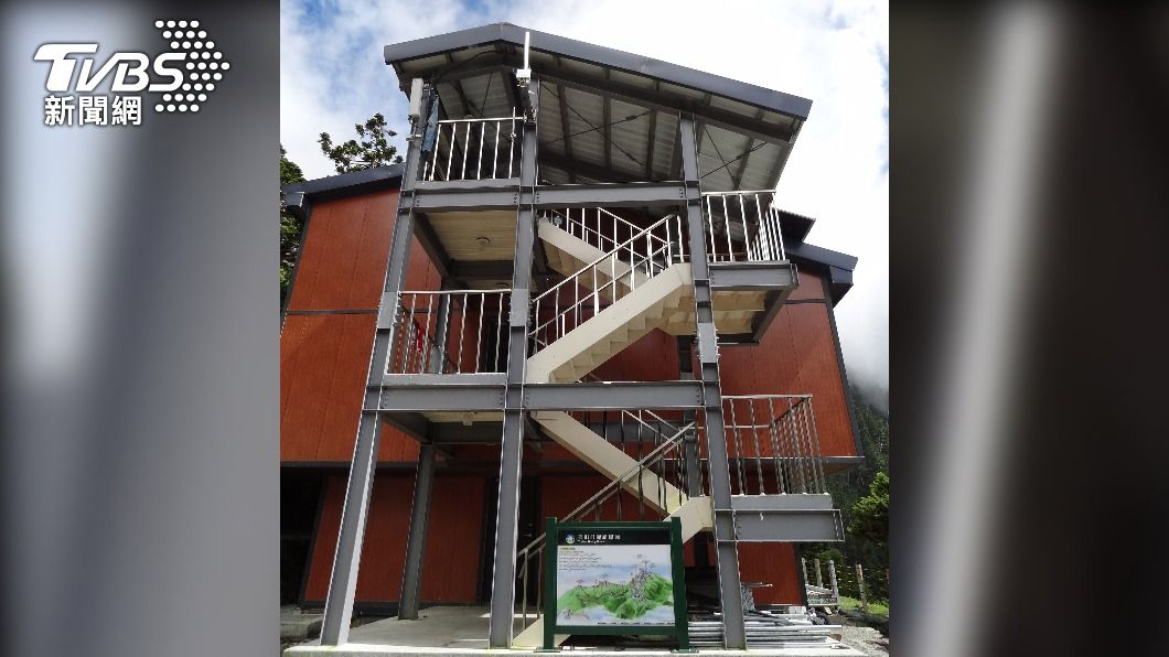 颱風璨樹海警發布　解封搶頭香入住排雲山莊落空