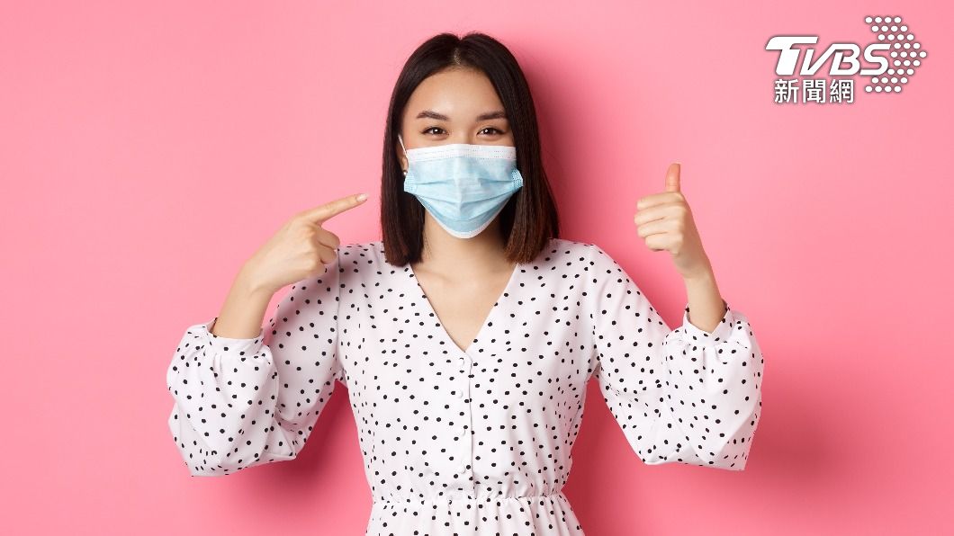 網友紛紛大讚台灣人「戴口罩」的防疫觀念超強。(示意圖/shutterstock達志影像)