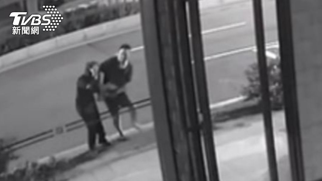 踢到大樓花盆慘跌「惱羞」!男毆管理員反遭警大外割壓制