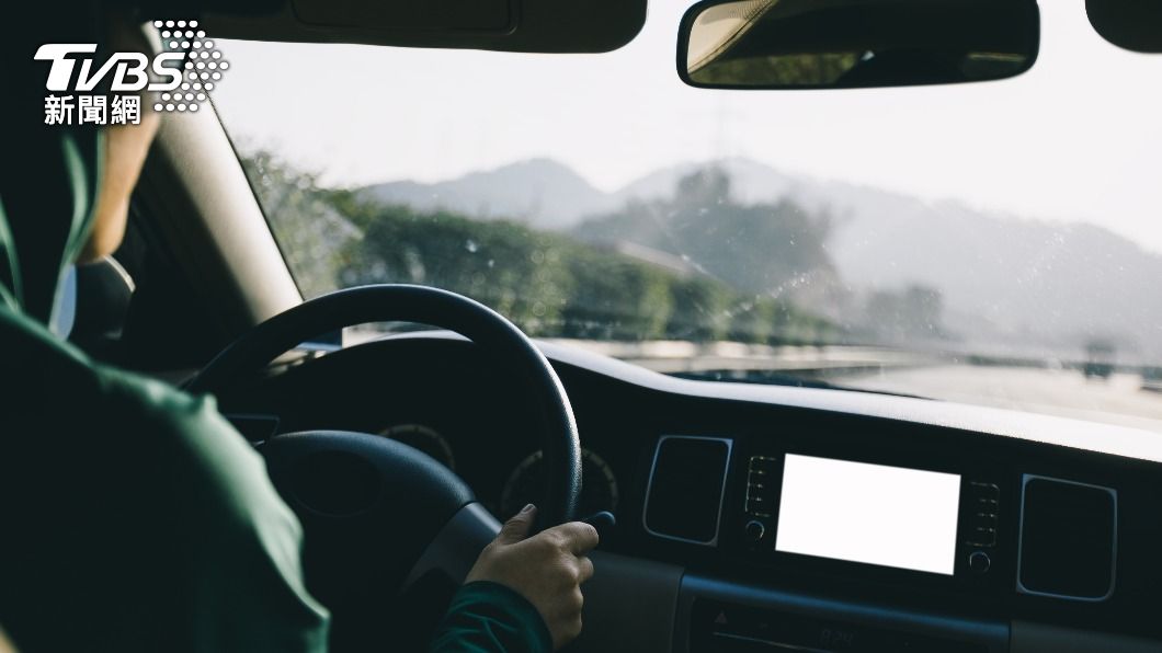 有些人對開車極有天分,考駕照一次就能考過。(示意圖/shutterstock達志影像)