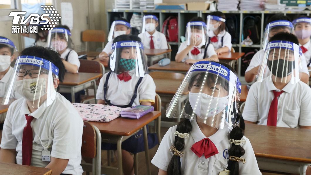 日本學校防疫新招!遠距教學 卻要到校與同學吃午餐