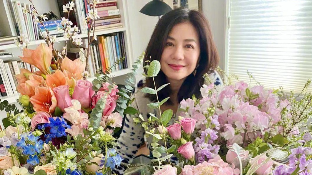 曾迷倒劉德華!61歲鍾楚紅素顏照曝光 凍齡容貌網驚呆